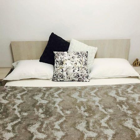 Abby Apartment Campulung Moldovenesc Luaran gambar
